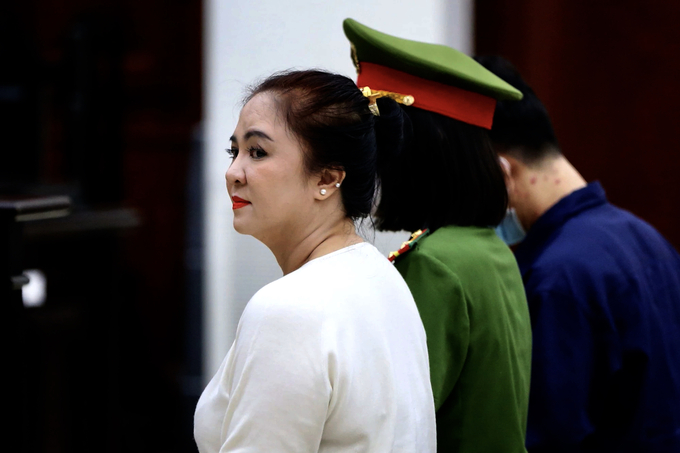 Bà Nguyễn Phương Hằng tại phiên tòa ngày 4/4. Ảnh: HT.
