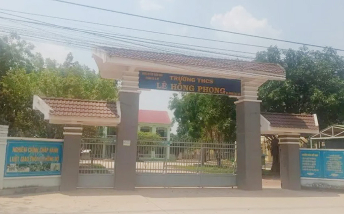 Trường THCS Lê Hồng Phong nơi xảy ra sự việc. Ảnh: Quang Yên.