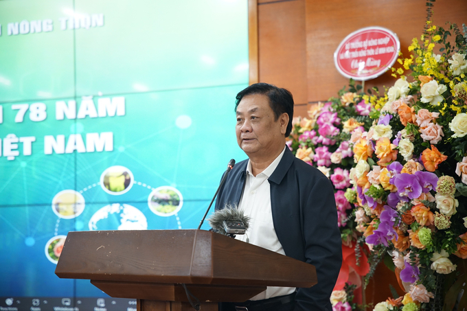 Bộ trưởng Lê Minh Hoan phát biểu tại Tọa đàm Chào mừng Kỷ niệm 78 năm Ngày Hợp tác xã Việt Nam ngày 10/4 tại Bộ NN-PTNT. Ảnh: Linh Linh.