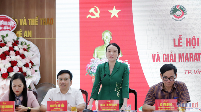 Bà Trần Thị Mỹ Hạnh - Giám đốc Sở VH&TT tỉnh Nghệ An phát biểu tại buổi họp báo. Ảnh: Quốc Huy.