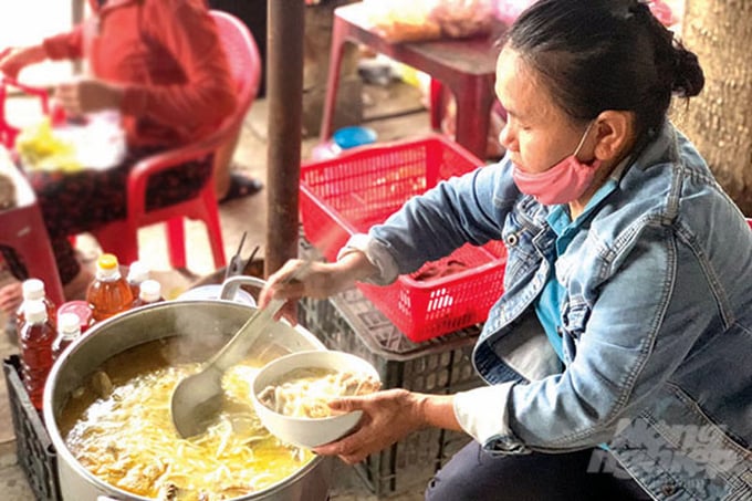 Cháo bột vịt đặc trưng cho văn hóa ẩm thực của người dân Quảng Trị. Ảnh: Võ Dũng.