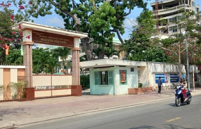 Cơ quan chức năng đã xác định cơ sở gây ngộ độc thực phẩm cho 12 học sinh trường THPT Nguyễn Văn Trỗi, TP Nha Trang. Ảnh: TB.