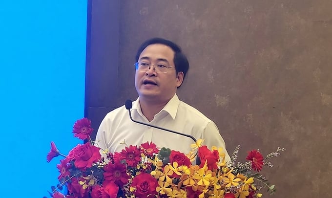 Mr. Nguyen Hoai Nam, Deputy Secretary General of the Vietnam Association of Seafood Exporters and Producers, sharing his insights at the workshop on 'Credit support to maintain forestry and aquaculture as multibillion dollar export sectors.' Photo: Dinh Muoi.