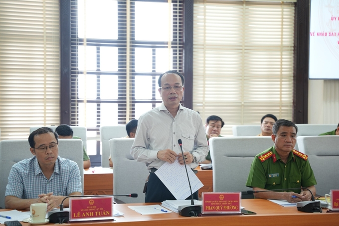 Đại diện lãnh đạo UBND tỉnh Thừa Thiên - Huế nêu nhiều kiến nghị với Đoàn công tác. Ảnh: Ngọc Minh Phan.