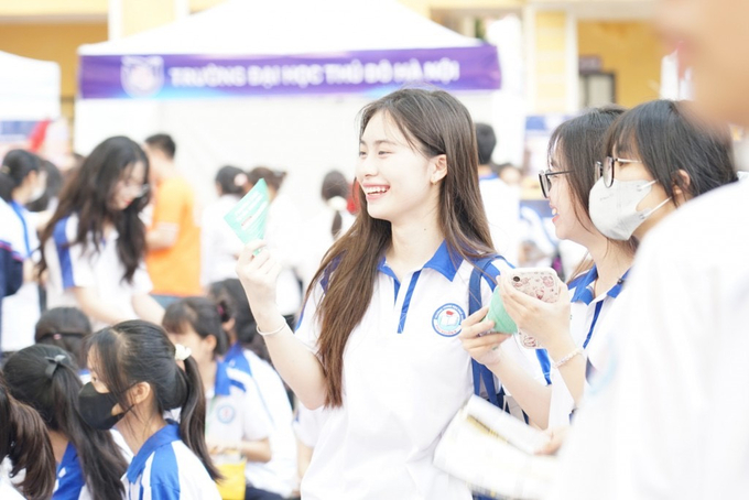 Hàng nghìn học sinh huyện Phú Xuyên tham gia chương trình.