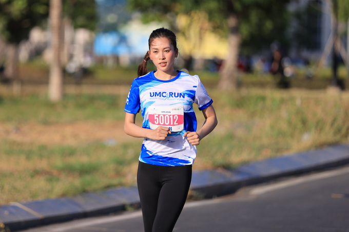 Hoa hậu Việt Nam 2018 Trần Tiểu Vy tham gia giải chạy ở cự ly 5km. Ảnh: BTC.