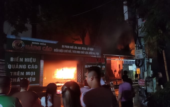 Hiện trường xảy ra vụ cháy tại số 14, ngõ 139 Phú Diễn, quận Bắc Từ Liêm, Hà Nội. Ảnh: Cơ quan công an. 