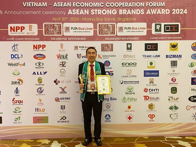 Mai Van Hoang, CEO of Growmax Group, was honored as 'ASEAN Outstanding Leader 2024'