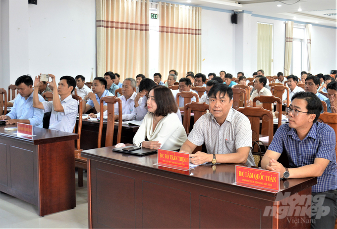Các học viên là cán bộ Hội Nông dân, lãnh đạo hợp tác xã tại Kiên Giang tham gia lớp tập huấn về công nghệ chế biến nông sản, vệ sinh an toàn thực phẩm nhằm nâng cao chất lượng phong trào Hội. Ảnh: Trung Chánh. 