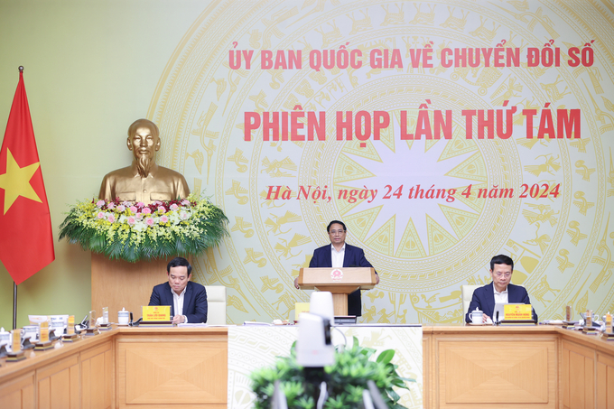 Thủ tướng Phạm Minh Chính - Chủ tịch Ủy ban Quốc gia về chuyển đổi số chủ trì phiên họp lần thứ 8 của Ủy ban. Ảnh: VGP.
