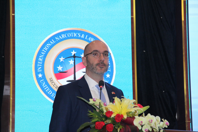 Mr. Ryan McKean, Director of the Department of Narcotics Prevention and International Law Enforcement, US Embassy in Hanoi, said that currently the United States and Vietnam are working together to develop a multifaceted action plan to support Vietnam in combating IUU fishing and protecting sustainable aquatic resources. Photo: L.K.