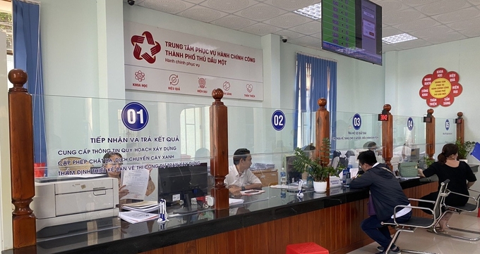 Với 97,68 điểm, TP. Thủ Dầu Một dẫn đầu cấp huyện về cải cách hành chính. Ảnh: Trần Trung.