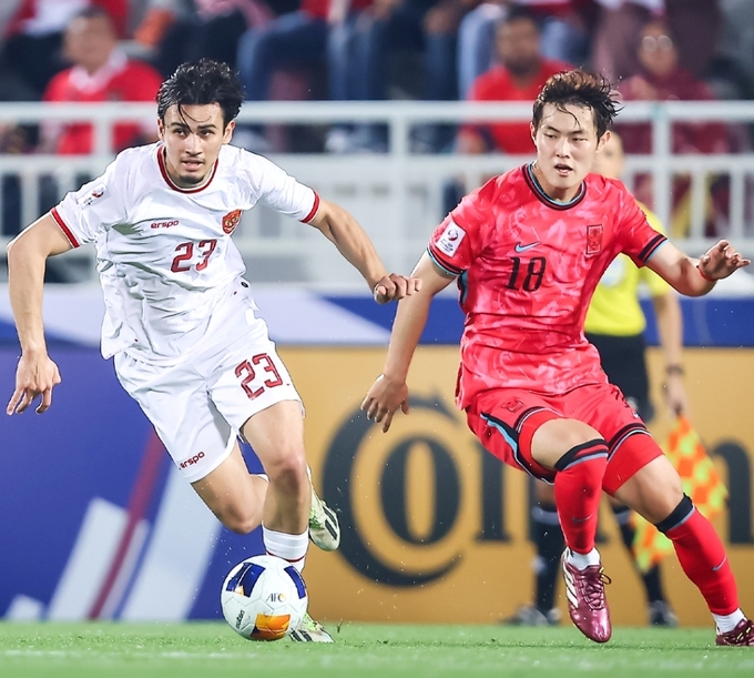 U23 Hàn Quốc gặp nhiều khó khăn trong hiệp 1 trước U23 Indonesia.