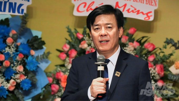 Ông Ngô Văn Đông, Tổng Giám đốc Công ty Cổ phần Phân bón Bình Điền phát biểu tại đại hội. Ảnh: Trần Phi.