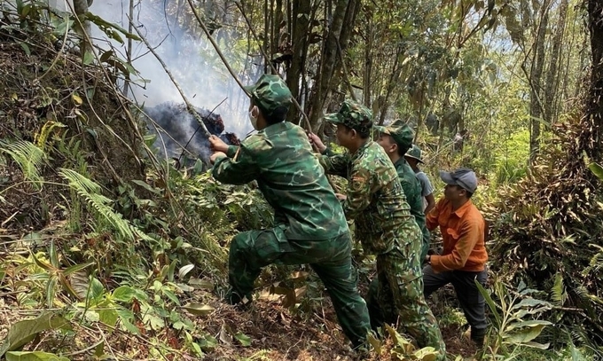Vụ cháy rừng tại Hà Giang khiến 2 cán bộ kiểm lâm hy sinh trong lúc dập lửa.