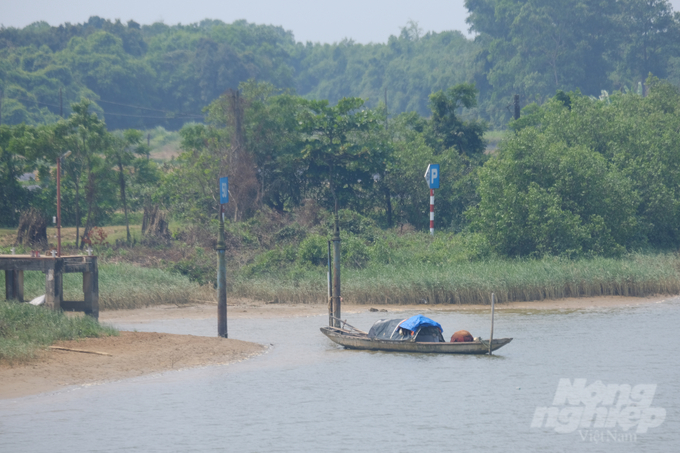 Bên kia cầu Hiền Lương, bờ Nam sông Bến Hải... Ảnh: Kiên Trung.