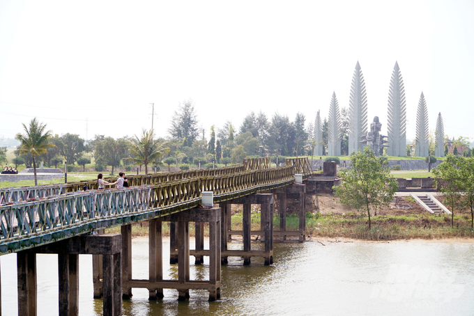 Cầu Hiền Lương - giới tuyến 17, nơi phân chia đất nước thành 2 miền Nam - Bắc sau Hiệp định Genève 1954. Ảnh: Võ Dũng.