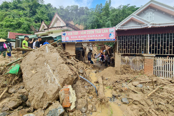 Huyện miền núi Kỳ Sơn thường xuyên bị thiên tai đe dọa trong những năm gần đây. Ảnh: Việt Khánh.