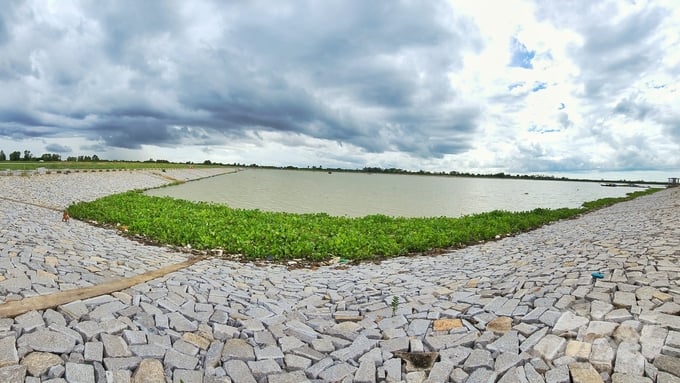 Freshwater reservoirs are one of the water storage solutions being built by localities in the Mekong Delta. Photo: Kim Anh.