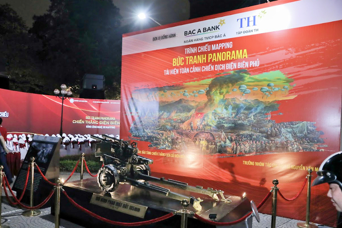 Lễ khai mạc trình chiếu bức tranh panorama 3D 'Chiến dịch Điện Biên Phủ' diễn ra tối 3/5. 