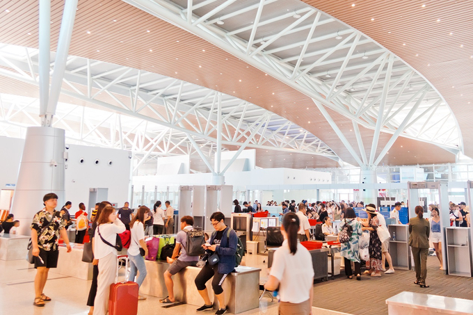 Sân bay quốc tế Đà Nẵng trung bình đón 112 chuyến bay mỗi ngày, trong dịp nghỉ lễ 30/4 - 1/5 vừa qua.