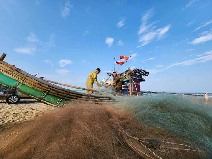 Despite its success, Thanh Hoa province's anti-IUU fishing campaign is facing significant challenges. Photo: Quoc Toan.
