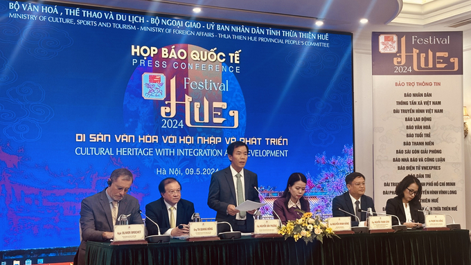 Buổi họp báo giới thiệu Festival Huế 2024 và Tuần lễ Festival nghệ thuật Quốc tế Huế 2024. Ảnh: Đức Bình.