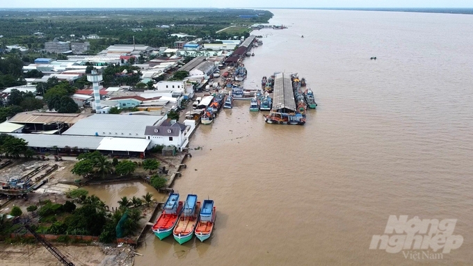 Tỉnh Sóc Trăng yêu cầu rà soát, xác định quy định của pháp luật về việc cho thuê vùng nước đối với dự án bến cảng, cảng. Ảnh: Kim Anh.