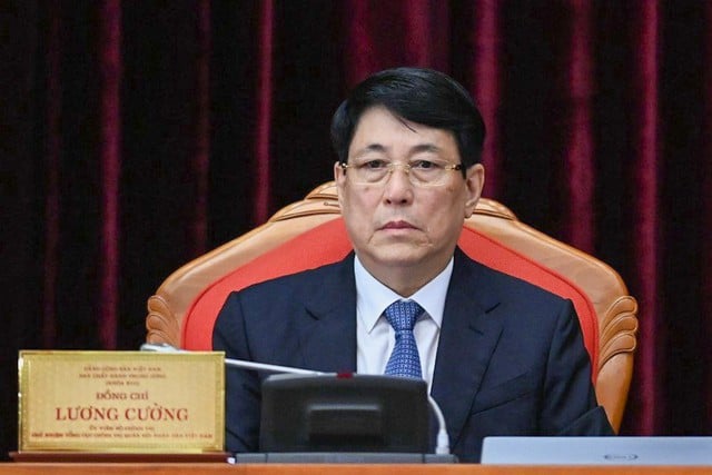 Đại tướng Lương Cường, Ủy viên Bộ Chính trị, Chủ nhiệm Tổng cục Chính trị Quân đội nhân dân Việt Nam tham gia Ban Bí thư và giữ chức vụ Thường trực Ban Bí thư.