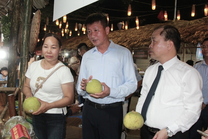 Sản phẩm bưởi Đại Minh ngày càng được khách hàng trên cả nước biết đến nhờ được công nhận sản phẩm OCOP và làm tốt hoạt động xúc tiến thương mại điện tử. Ảnh: Thanh Tiến.