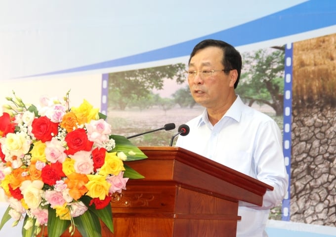 According to Mr. Bui Van Quang, Chairman of Phu Tho Provincial People's Committee, the increasingly evident negative impacts of weather and climate change in recent years have resulted in extreme and erratic natural disaster patterns within the province. Photo: Trung Quan.