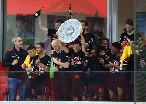 Chức vô địch xứng đáng của Bayer Leverkusen.