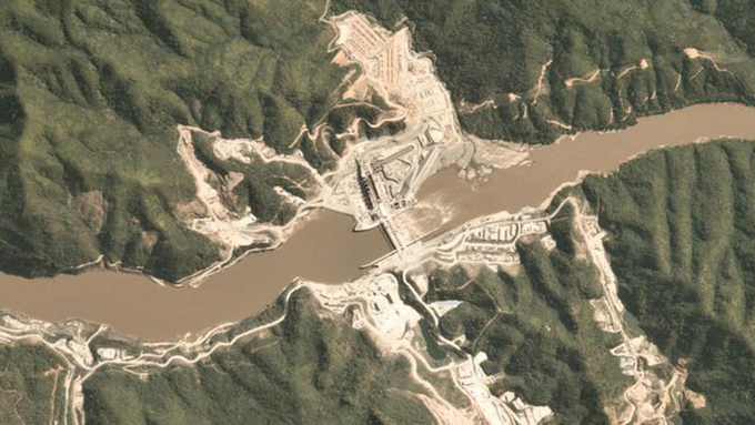 Satellite photo of the Xayaburi hydroelectric dam on the Mekong River in 2020. Photo: Reuters.