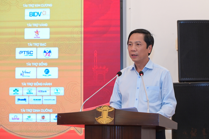 Ông Hoàng Nam, Phó Chủ tịch UBND tỉnh Quảng Trị chia sẻ về giải chạy tại họp báo. Ảnh: Tùng Đinh.