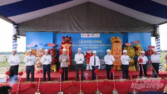 Groundbreaking Ceremony of the VND 2,500 Billion DHN High-Tech Livestock Farming Project. Photo: Tran Trung.