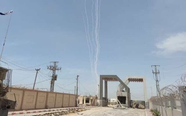 IDF chia sẻ cảnh tên lửa được phóng từ khu vực Rafah ở phía nam Dải Gaza, hôm 26/5. Ảnh: IDF.