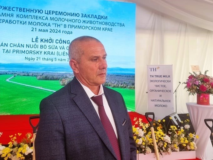 Mr. Korenchuk Alexey Alexandrovich, Chief of Yakovlevsky District, representing the local government, talked to the press at the groundbreaking ceremony of TH Group's Dairy Farming and Milk Processing project.