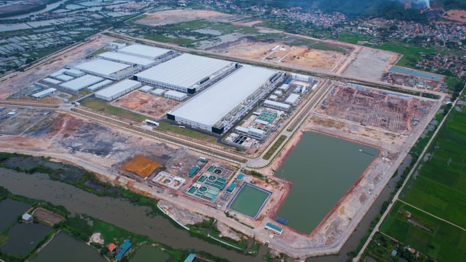 The Song Khoai Industrial Park (Quang Yen Town, Quang Ninh Province) is gradually completing its synchronized infrastructure, attracting an increasing amount of FDI.