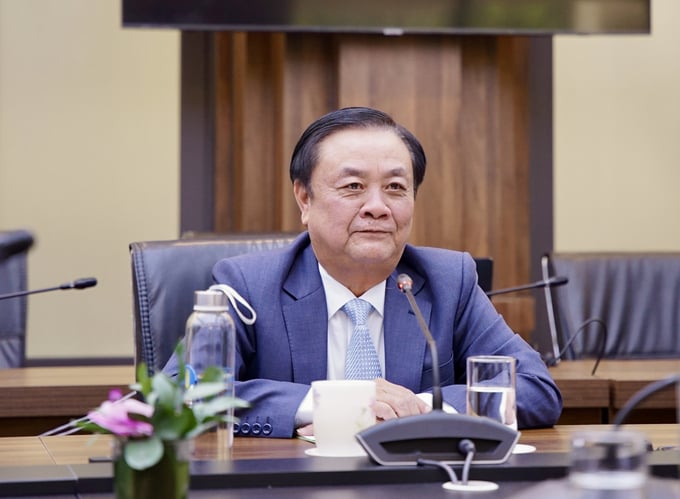 Chiều 31/5, Bộ trưởng Bộ NN-PTNT Lê Minh Hoan tiếp và làm việc với đại diện Ngân hàng Thế giới. Ảnh: Linh Linh.