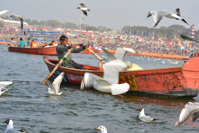 Khúc sông Hằng chảy qua thành phố Allahabad ngày nay (xứ Vamsa xưa).