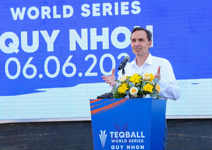 Ông Vaszlo Vajda, Tổng Thư ký Liên đoàn Teqball quốc tế (FITEQ) bày tỏ niềm vui khi giải Teqball thế giới 2024 được tổ chức tại Việt Nam. Ảnh: BTC.