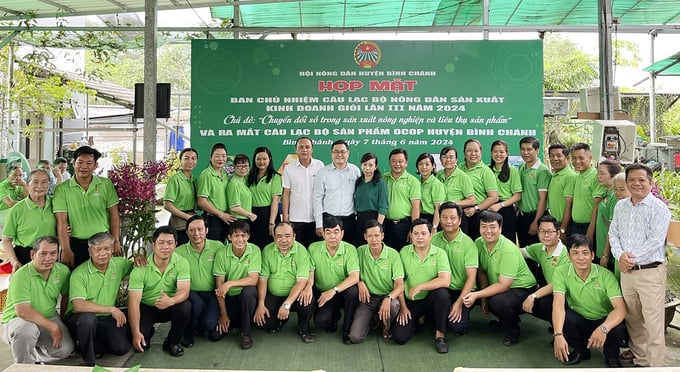 Ra mắt Câu lạc bộ sản phẩm OCOP huyện Bình Chánh. Ảnh: Phan Tuyền.