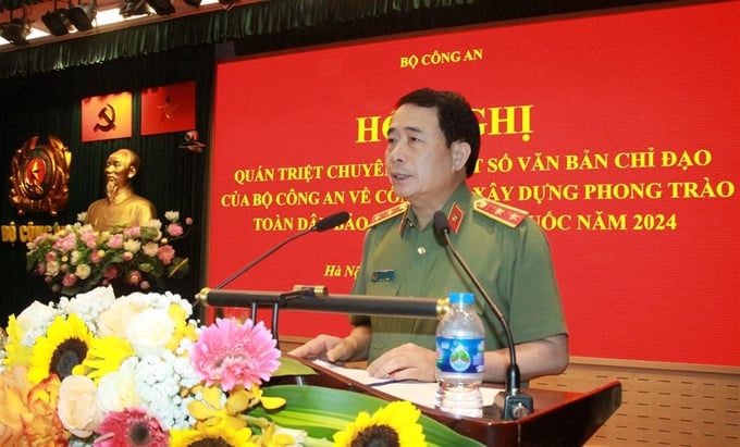 Thứ trưởng Lê Quốc Hùng phát biểu chỉ đạo tại Hội nghị. Ảnh: Bộ Công an.