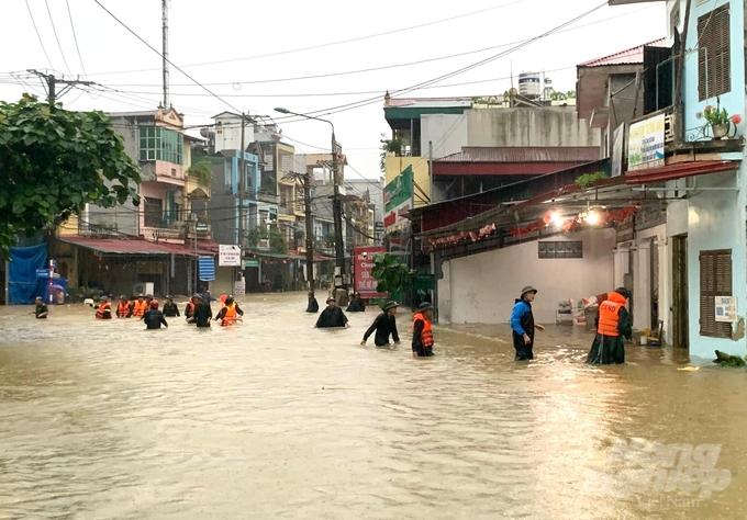 Sông Lô vượt ngưỡng báo động III, nhiều nơi ở thành phố Hà Giang bị ngập úng cục bộ. Ảnh: TL.