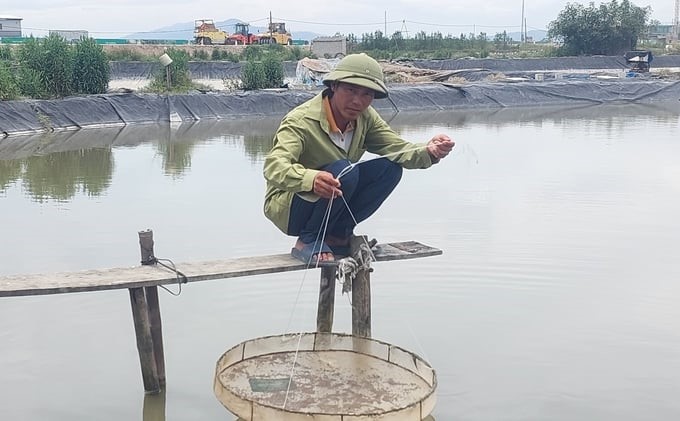 From 500 households, up until now, only about 70 households in the Hung Hoa Cooperative area still stick to the profession. Photo: Ngoc Linh.