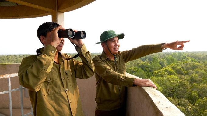 The Management Board of Lung Ngoc Hoang Nature Reserve assigns forest fire response forces according to a fixed schedule in compliance with regulations. Photo: Van Vu.