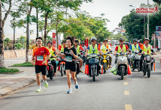 Xin cảm ơn đội ngũ Captain, Crew, Biker, Tình nguyện viên, Nhiếp ảnh gia, Media… đã cống hiến hết mình cho Giải chạy Quảng Trị Marathon 2024 thành công và trọn vẹn.