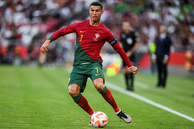 CR7 dù tuổi đã cao nhưng tinh thần chiến đấu vẫn đầy dũng mạnh.