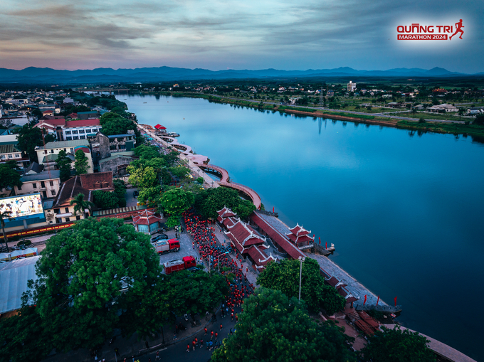 Đích đến của 'Quảng Trị Marathon 2024 - Hành trình về Đất lửa' không phải là những kỷ lục mới của bộ môn điền kinh, mà là thông điệp 'Hòa bình' được thắp lên trong mỗi bước chạy.