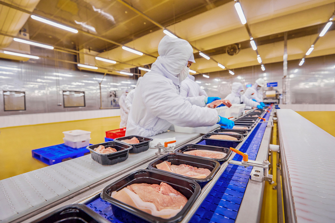 Chilled meat is produced using European technology at the MEATDeli chilled meat processing factory complex.